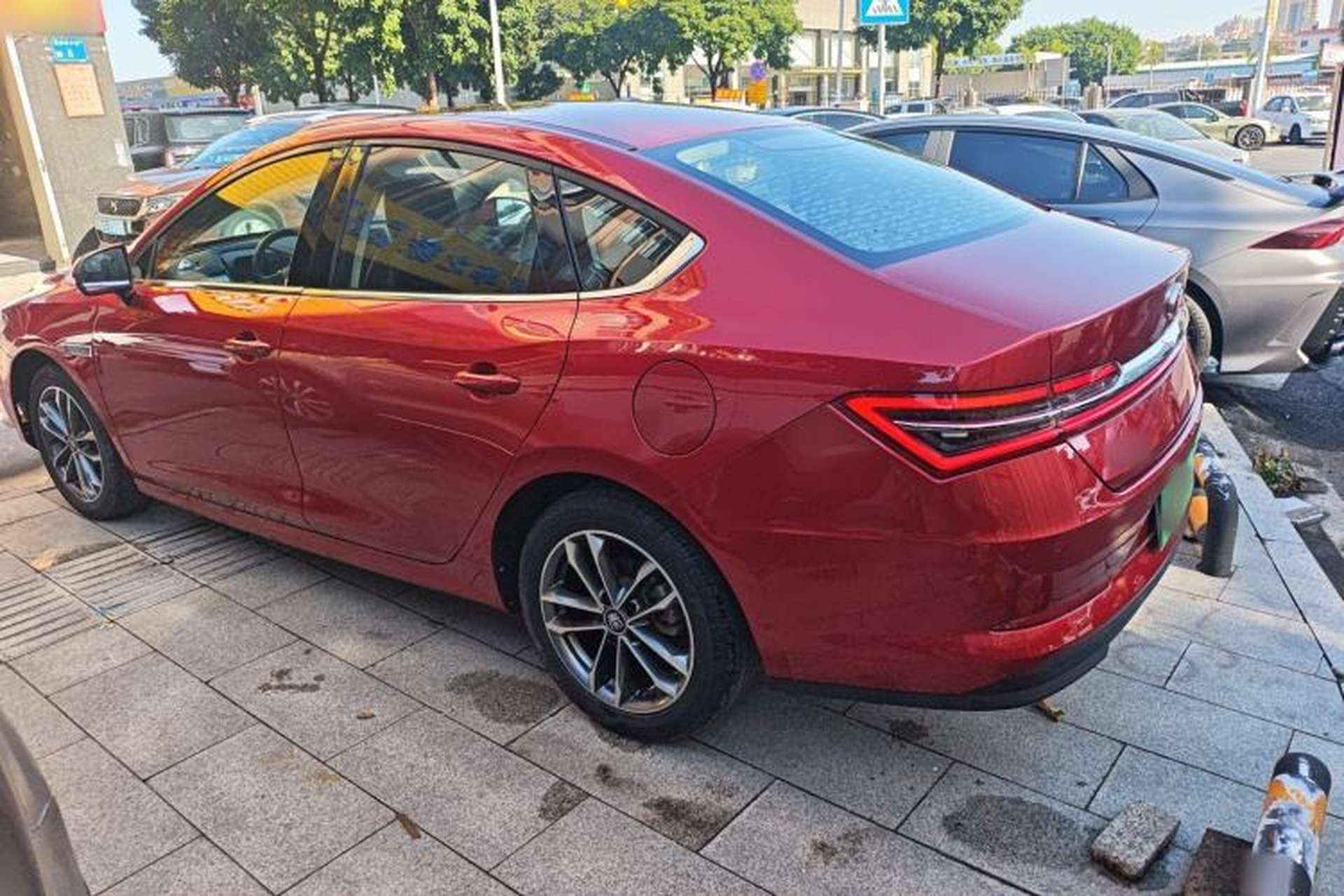 Used BYD Qin Pro 2020 Beyond Edition 1.5TI Automatic Flagship Version Exterior 3