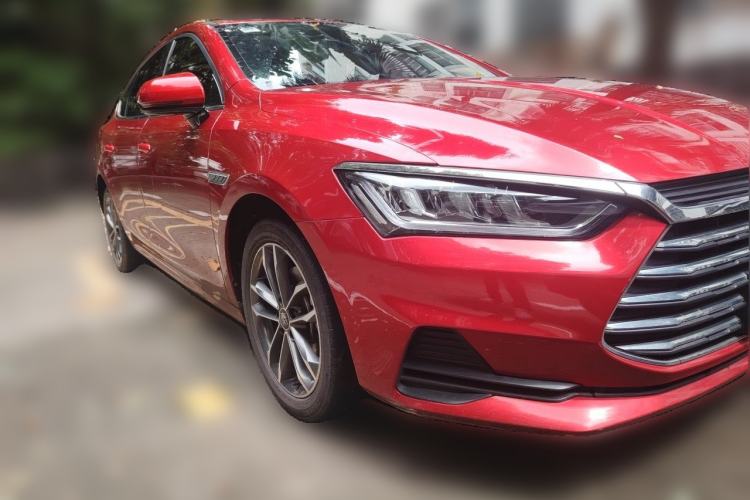 Used BYD Qin Pro 2020 Beyond Edition 1.5TI Automatic Flagship Version Front Right 45 Deg