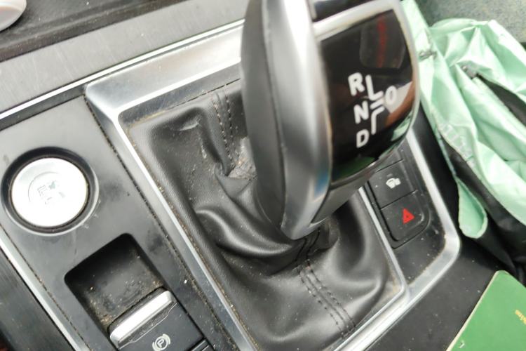 Used BYD Qin Pro 2020 Beyond Edition 1.5TI Automatic Flagship Version Gear Lever