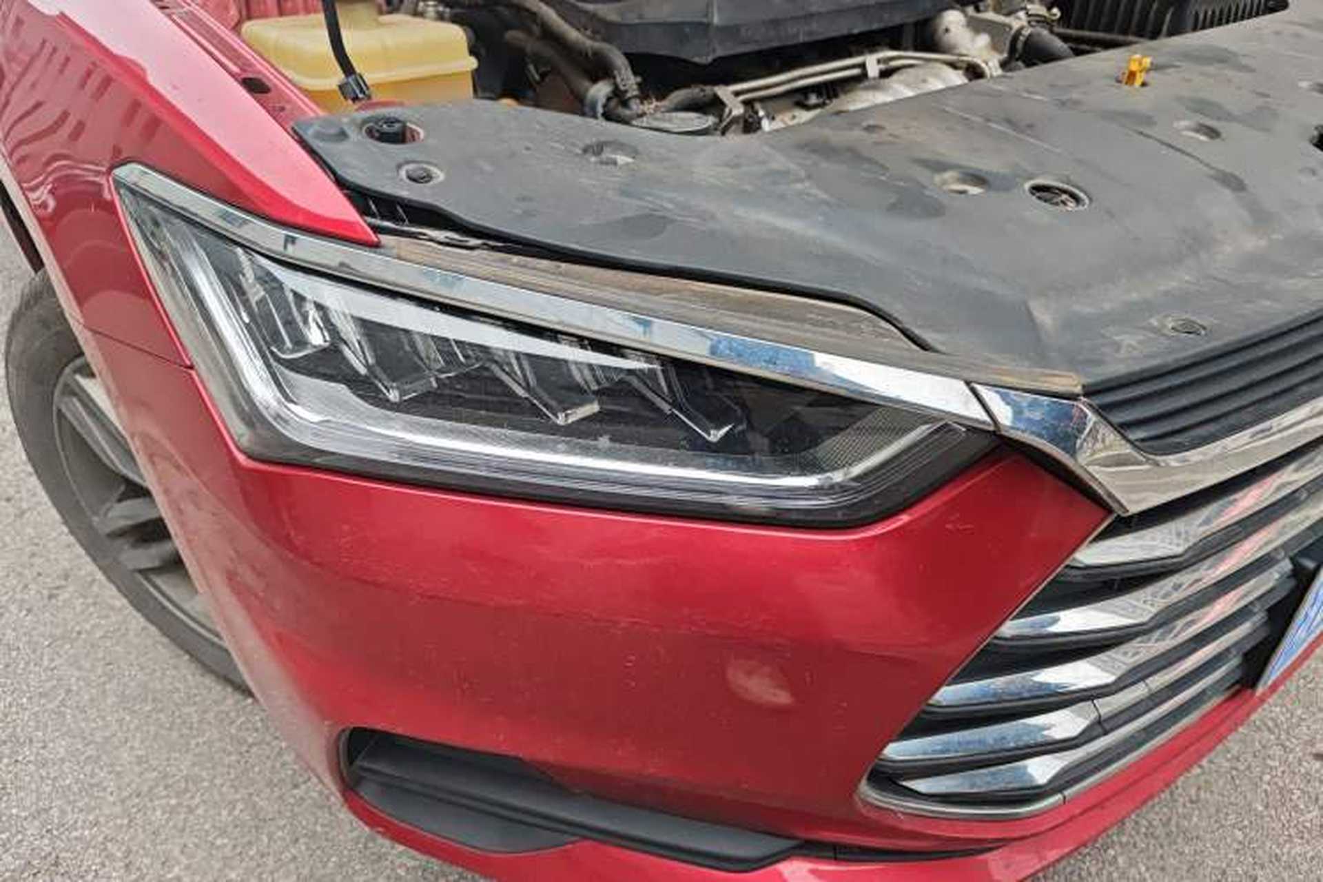 Used BYD Qin Pro 2020 Beyond Edition 1.5TI Automatic Prestige Version Right Front Headlight