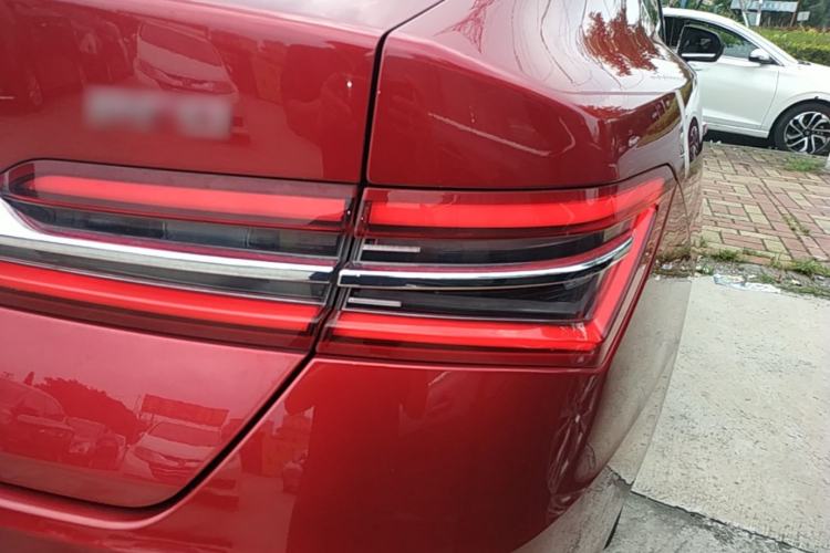 Used BYD Qin Pro 2020 Beyond Edition 1.5TI Automatic Flagship Version Right Rear Taillight