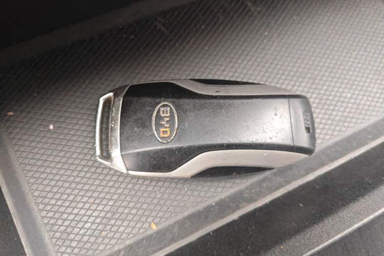 Used BYD Qin Pro 2020 Beyond Edition 1.5TI Automatic Prestige Version Vehicle Key