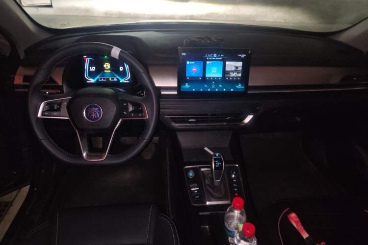 Used BYD Qin Pro 2020 Beyond Edition 1.5TI Automatic Flagship Version Center Console