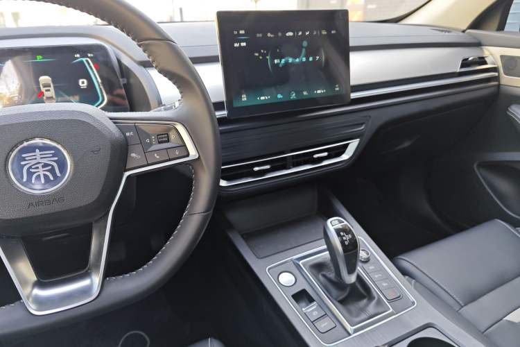 Used BYD Qin Pro 2020 Beyond Edition 1.5TI Automatic Flagship Version Audio And AC Panel