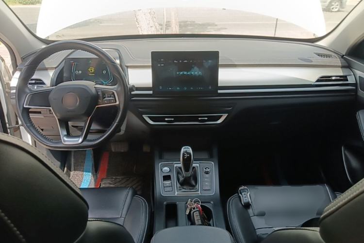 Used BYD Qin Pro 2020 Beyond Edition 1.5TI Automatic Prestige Version Center Console