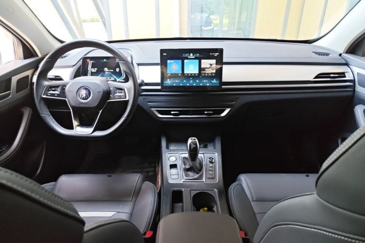 Used BYD Qin Pro 2020 Beyond Edition 1.5TI Automatic Flagship Version Center Console