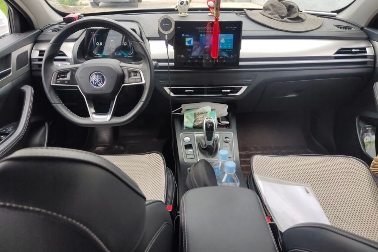 Used BYD Qin Pro 2020 Beyond Edition 1.5TI Automatic Flagship Version Center Console