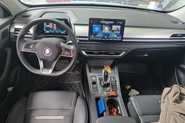 Used BYD Qin Pro 2020 Beyond Edition 1.5TI Automatic Flagship Version Center Console