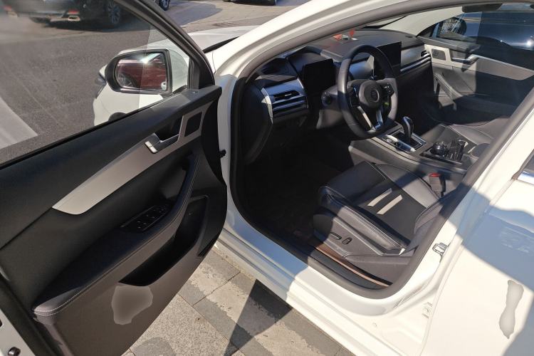 Used BYD Qin Pro 2020 Beyond Edition 1.5TI Automatic Flagship Version Driver Seat