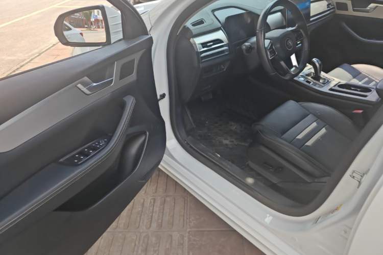 Used BYD Qin Pro 2020 Beyond Edition 1.5TI Automatic Flagship Version Driver Seat