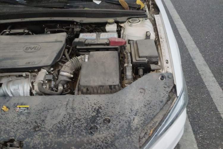 Used BYD Qin Pro 2020 Beyond Edition 1.5TI Manual Luxury Version Engine Bay Left