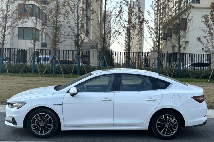 Used BYD Qin Pro 2020 Beyond Edition 1.5TI Automatic Flagship Version Exterior 3