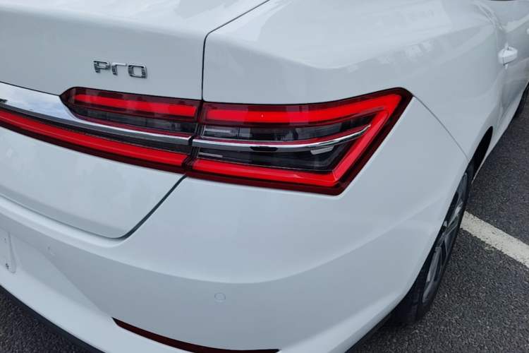 Used BYD Qin Pro 2020 Beyond Edition 1.5TI Automatic Flagship Version Exterior 3