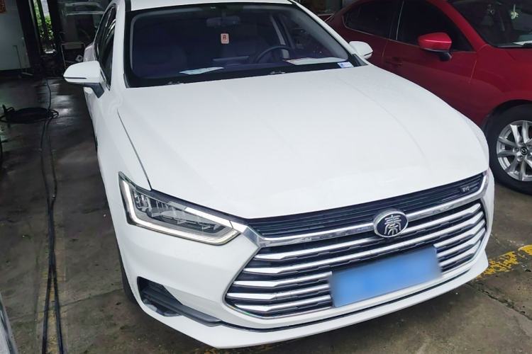 Used BYD Qin Pro 2020 Beyond Edition 1.5TI Manual Luxury Version Front Right 45 Deg
