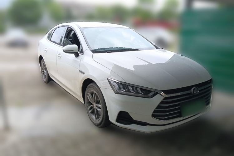 Used BYD Qin Pro 2020 Beyond Edition 1.5TI Automatic Prestige Version Front Right 45 Deg