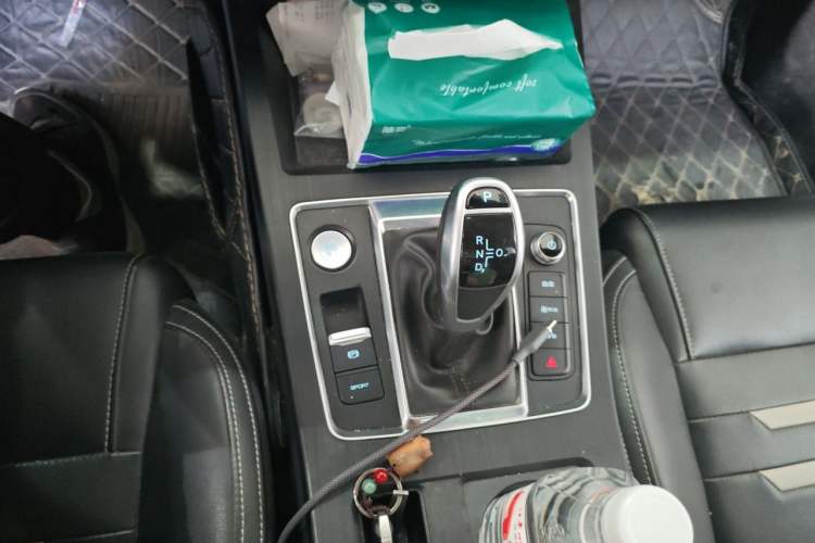 Used BYD Qin Pro 2020 Beyond Edition 1.5TI Automatic Flagship Version Gear Lever