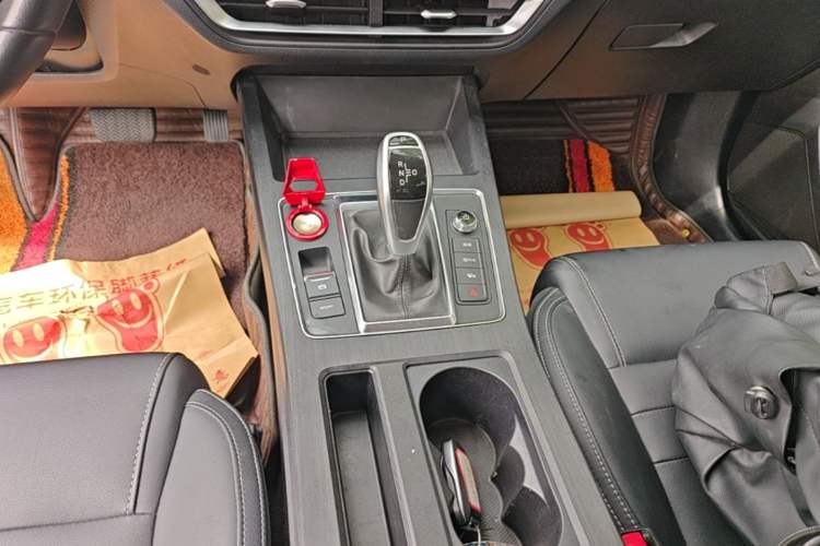 Used BYD Qin Pro 2020 Beyond Edition 1.5TI Automatic Flagship Version Gear Lever