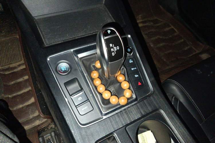 Used BYD Qin Pro 2020 Beyond Edition 1.5TI Automatic Flagship Version Gear Lever