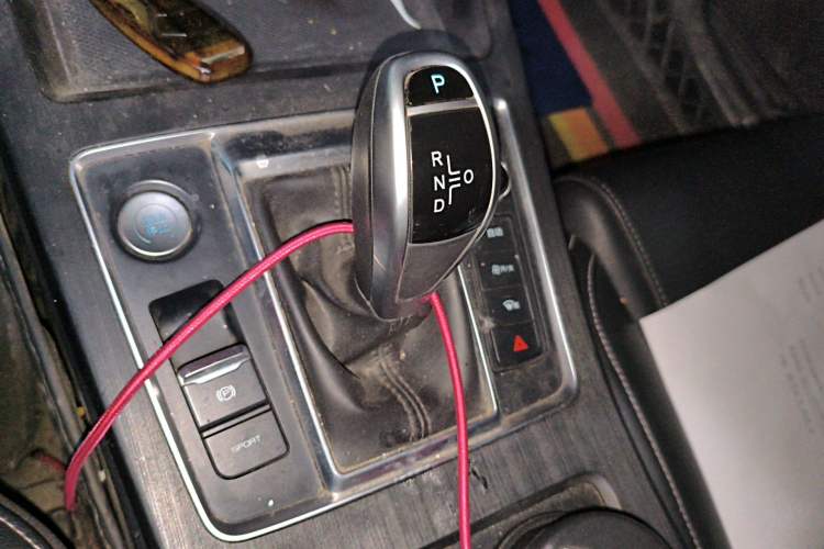 Used BYD Qin Pro 2020 Beyond Edition 1.5TI Automatic Prestige Version Gear Lever