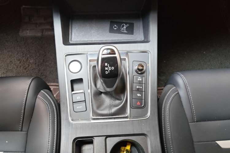 Used BYD Qin Pro 2020 Beyond Edition 1.5TI Automatic Flagship Version Gear Lever