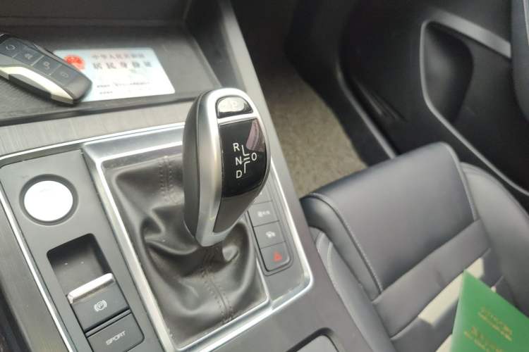 Used BYD Qin Pro 2020 Beyond Edition 1.5TI Automatic Flagship Version Gear Lever
