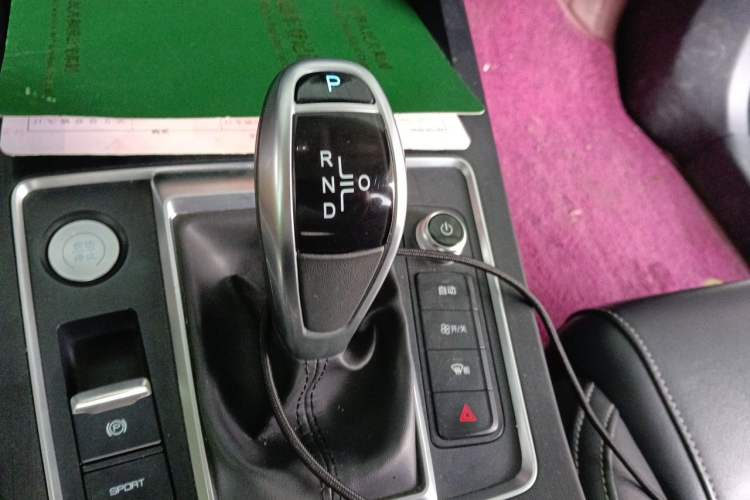 Used BYD Qin Pro 2020 Beyond Edition 1.5TI Automatic Prestige Version Gear Lever