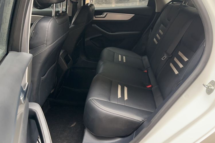 Used BYD Qin Pro 2020 Beyond Edition 1.5TI Automatic Prestige Version Interior 1