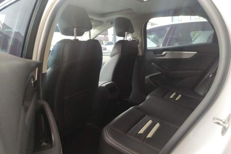 Used BYD Qin Pro 2020 Beyond Edition 1.5TI Automatic Prestige Version Interior 1