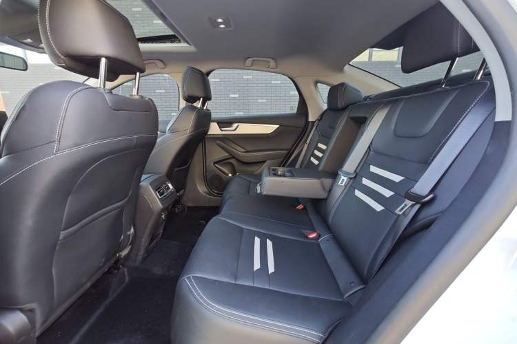 Used BYD Qin Pro 2020 Beyond Edition 1.5TI Automatic Flagship Version Interior 1