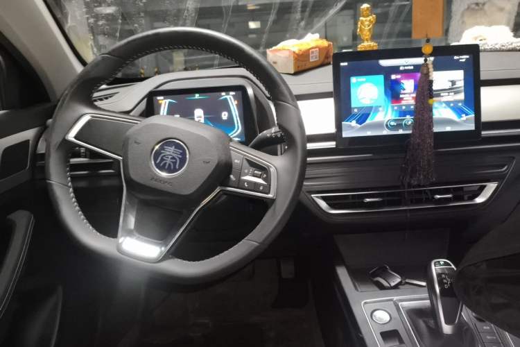 Used BYD Qin Pro 2020 Beyond Edition 1.5TI Automatic Prestige Version Interior 2