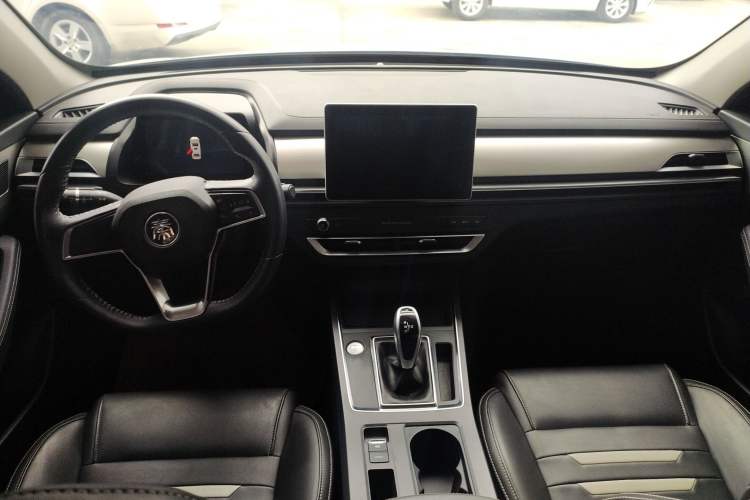 Used BYD Qin Pro 2020 Beyond Edition 1.5TI Automatic Prestige Version Interior 3