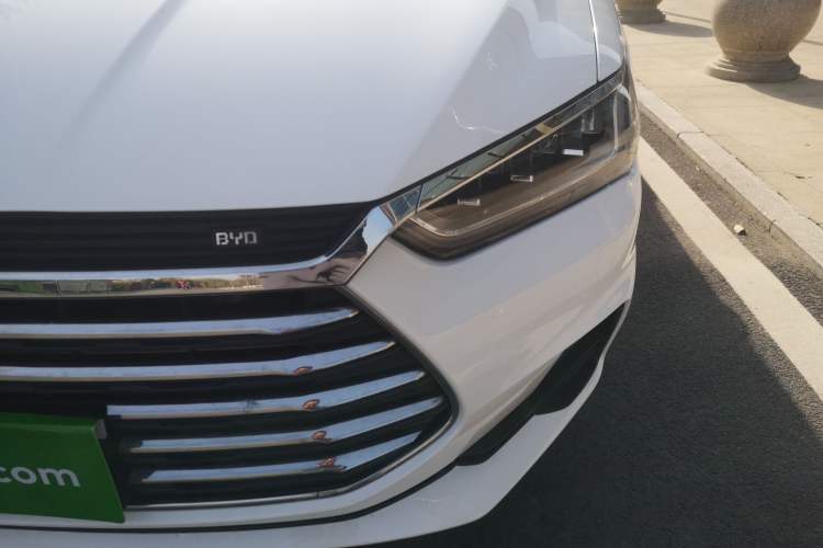 Used BYD Qin Pro 2020 Beyond Edition 1.5TI Automatic Flagship Version Left Front Headlight