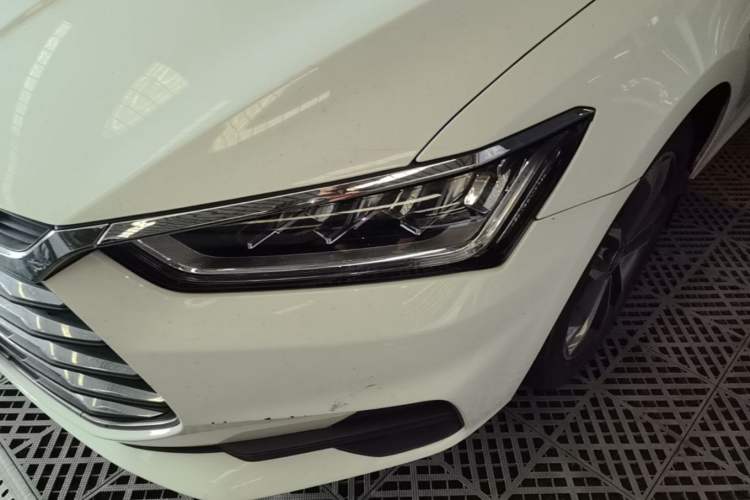 Used BYD Qin Pro 2020 Beyond Edition 1.5TI Automatic Flagship Version Left Front Headlight