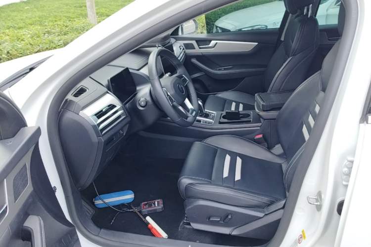Used BYD Qin Pro 2020 Beyond Edition 1.5TI Automatic Flagship Version Left Front Seat