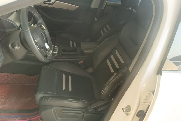 Used BYD Qin Pro 2020 Beyond Edition 1.5TI Automatic Prestige Version Left Front Seat