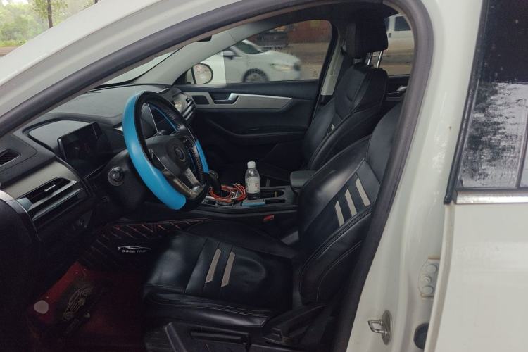 Used BYD Qin Pro 2020 Beyond Edition 1.5TI Automatic Prestige Version Left Front Seat
