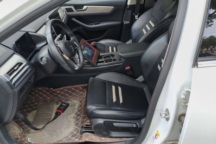 Used BYD Qin Pro 2020 Beyond Edition 1.5TI Automatic Prestige Version Left Front Seat