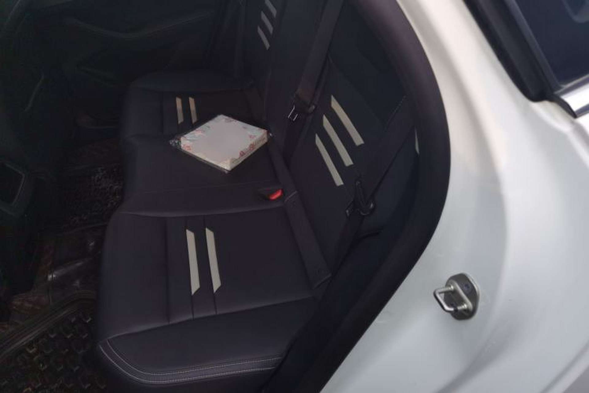 Used BYD Qin Pro 2020 Beyond Edition 1.5TI Automatic Prestige Version Left Rear Seat