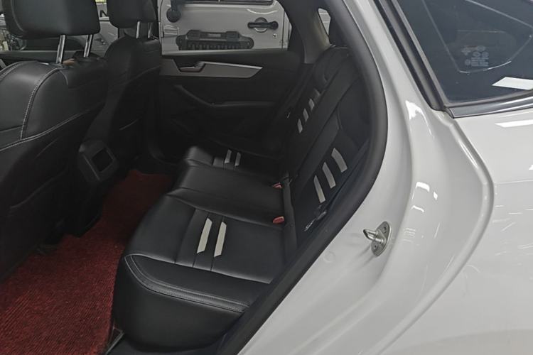 Used BYD Qin Pro 2020 Beyond Edition 1.5TI Automatic Prestige Version Left Rear Seat