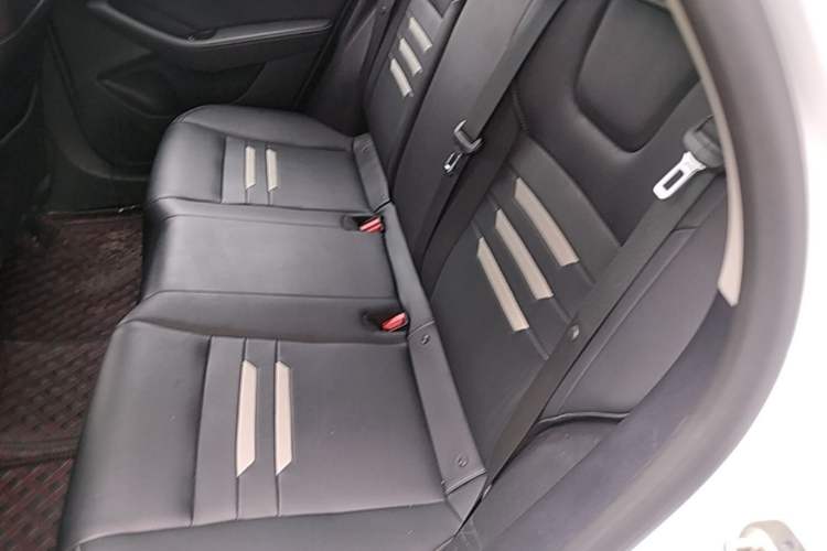 Used BYD Qin Pro 2020 Beyond Edition 1.5TI Automatic Prestige Version Left Rear Seat