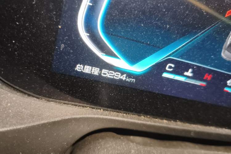 Used BYD Qin Pro 2020 Beyond Edition 1.5TI Automatic Prestige Version Odometer Close Up