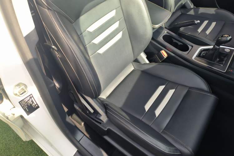 Used BYD Qin Pro 2020 Beyond Edition 1.5TI Manual Luxury Version Right Front Seat