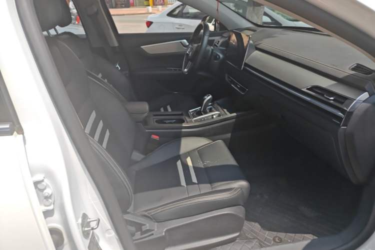 Used BYD Qin Pro 2020 Beyond Edition 1.5TI Automatic Flagship Version Right Front Seat
