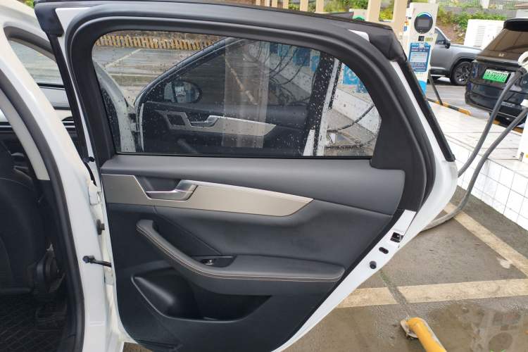Used BYD Qin Pro 2020 Beyond Edition 1.5TI Automatic Prestige Version Right Rear Door Interior