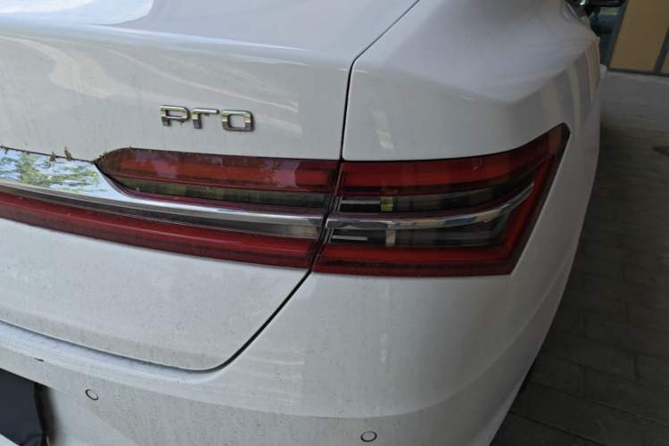 Used BYD Qin Pro 2020 Beyond Edition 1.5TI Automatic Flagship Version Right Rear Taillight