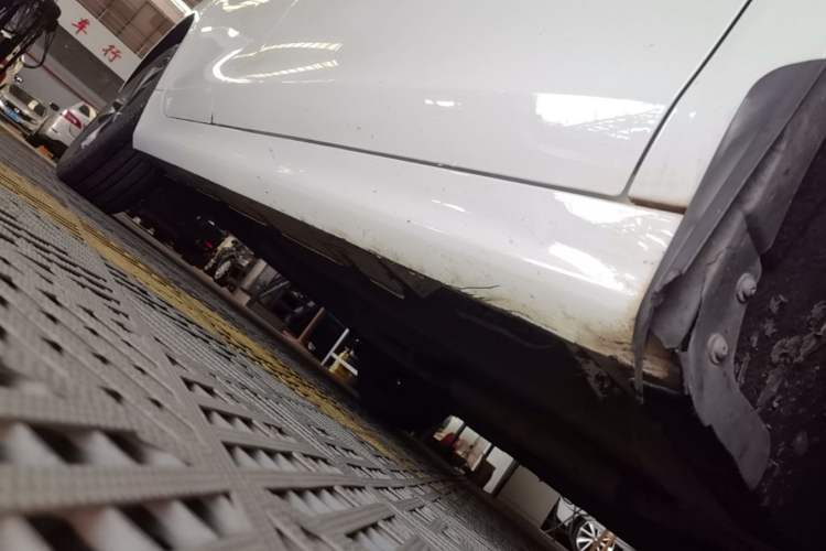 Used BYD Qin Pro 2020 Beyond Edition 1.5TI Automatic Flagship Version Right Side Sill