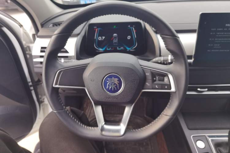 Used BYD Qin Pro 2020 Beyond Edition 1.5TI Automatic Prestige Version Steering Wheel
