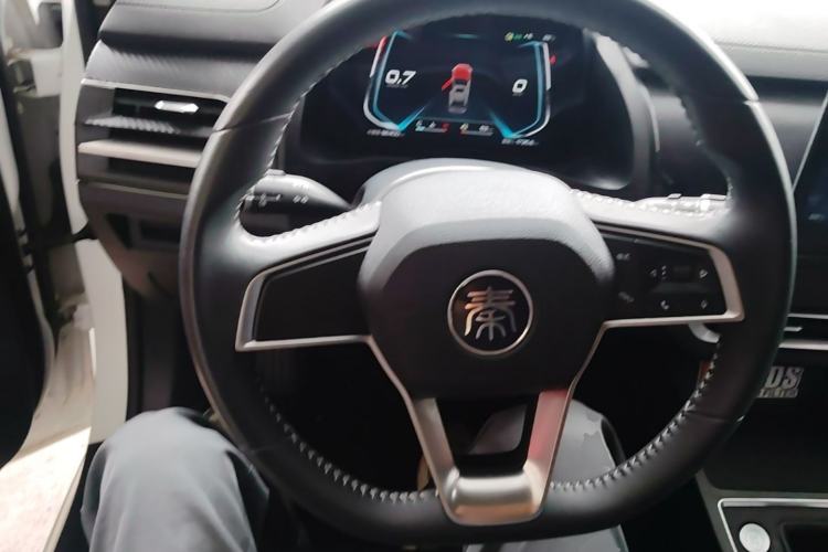 Used BYD Qin Pro 2020 Beyond Edition 1.5TI Manual Luxury Version Steering Wheel