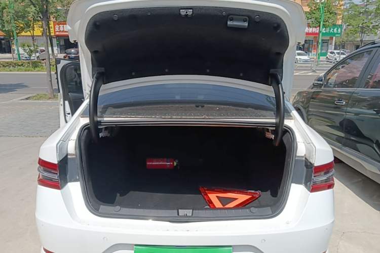 Used BYD Qin Pro 2020 Beyond Edition 1.5TI Automatic Prestige Version Trunk