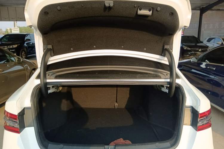 Used BYD Qin Pro 2020 Beyond Edition 1.5TI Automatic Prestige Version Trunk